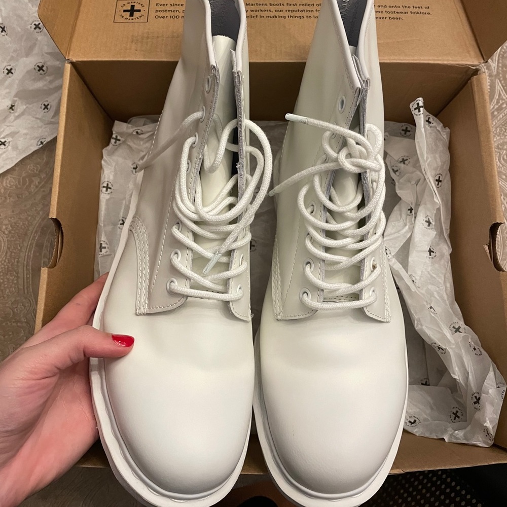 ❌SOLD❌ Dr. Martens 1460 Mono 8-Eye Leather Boot - Picture 14 of 15